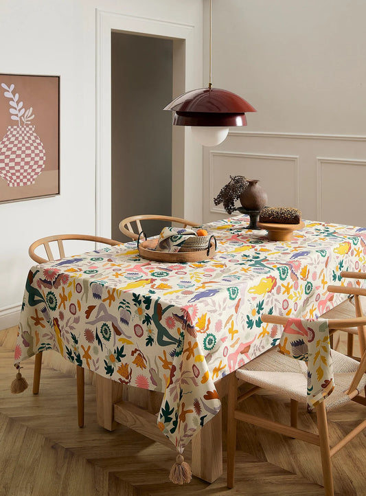 Stories nappe avec pompons