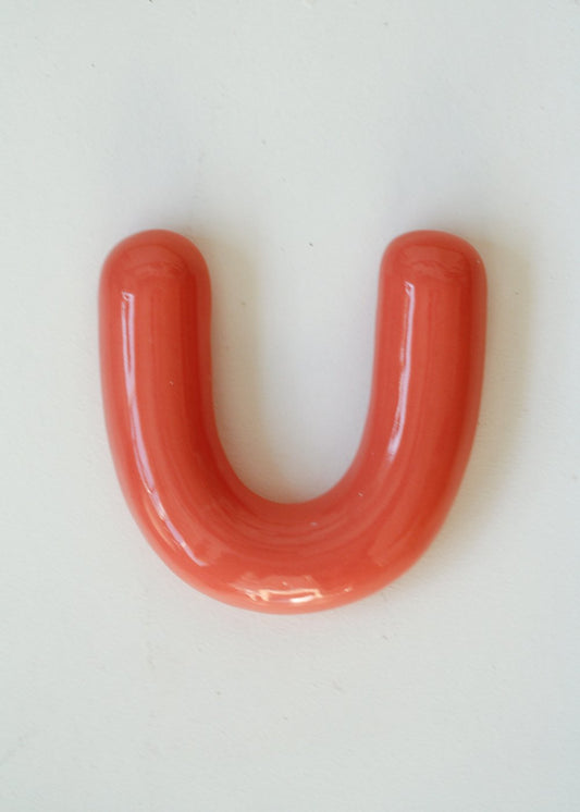 LETTER U