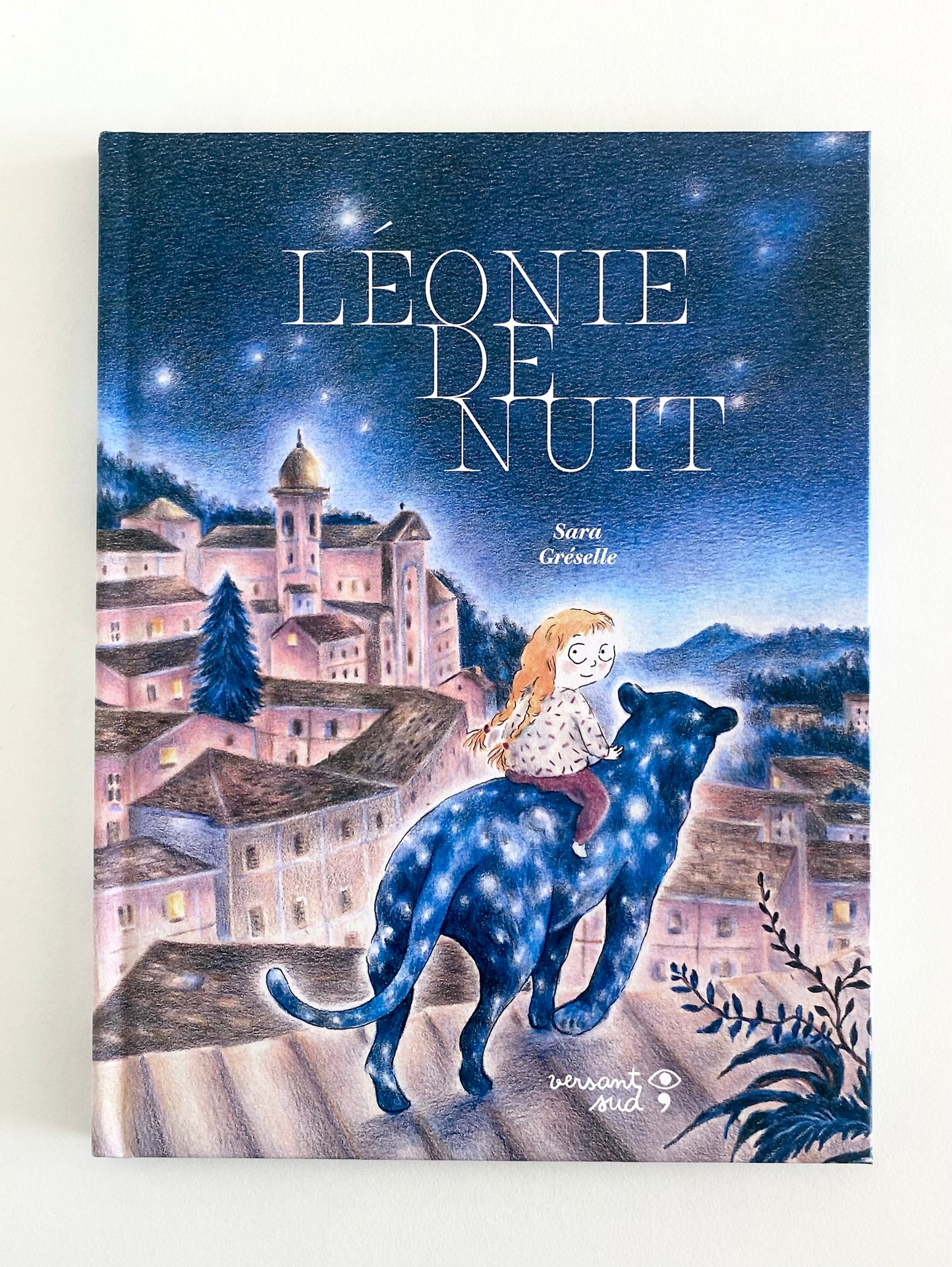 LÉONIE LA NUIT