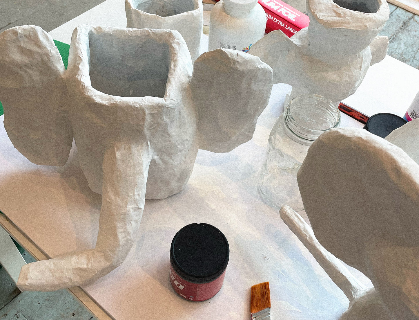 Atelier de papier mâché avec Romane Minner-Barrette — 16 juillet & 23 juillet