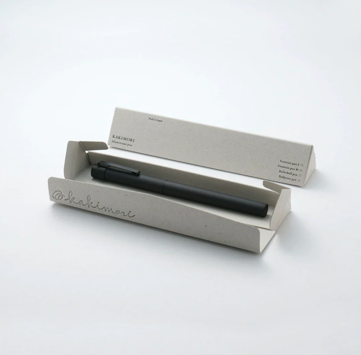 Stylo à bille rechargeable