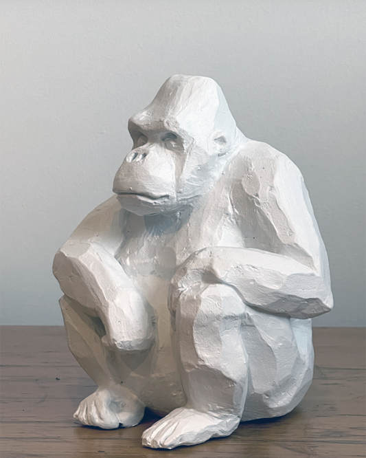 LOT 18 — The sitting Gorilla, par Laurence Vallière